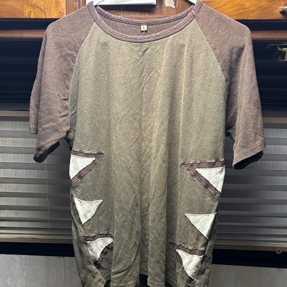 Men's Brown and White Casual Shirt